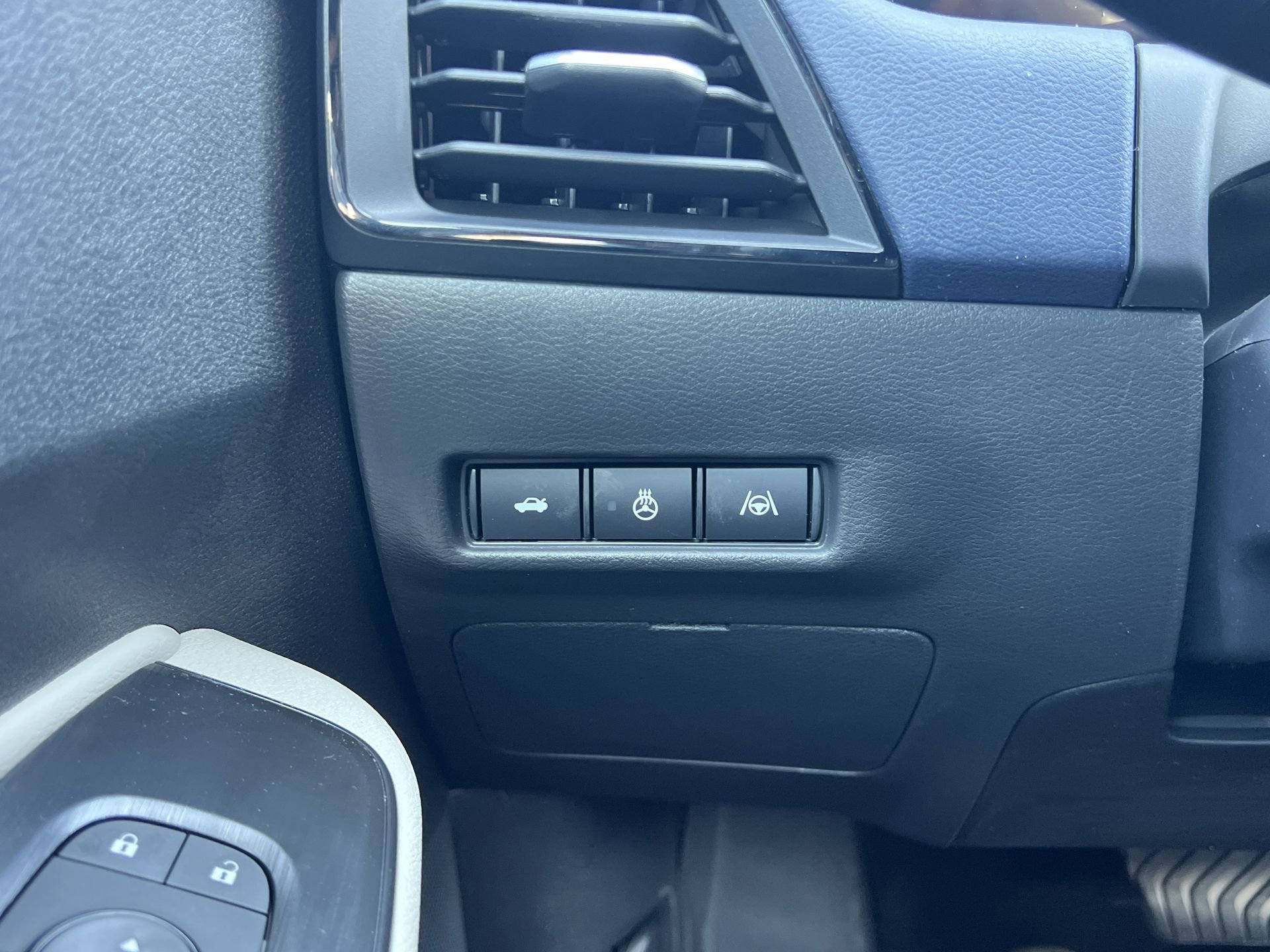 New 2026 Nissan Sentra SL FWD image 13