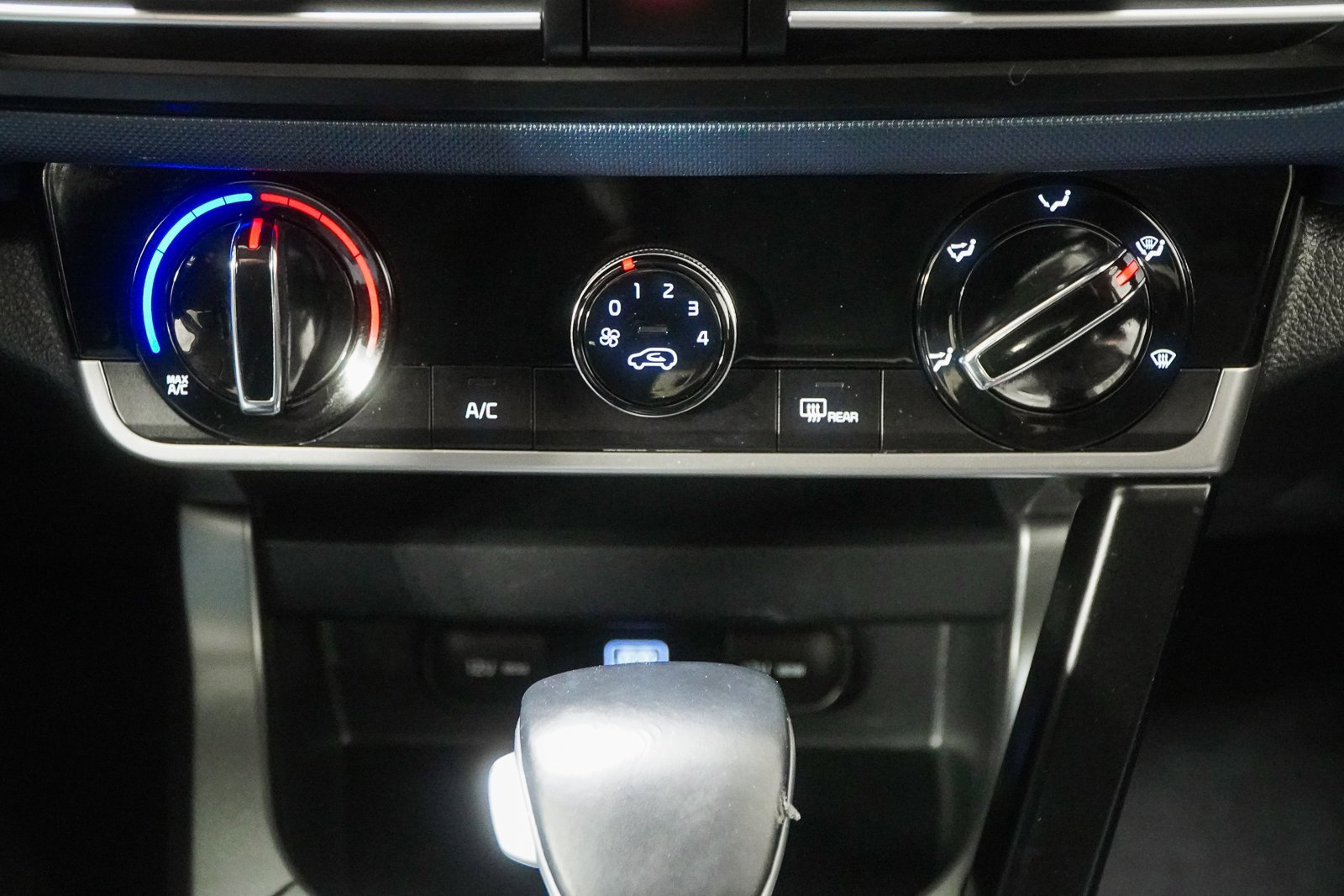 Used 2021 Kia Seltos S image 27