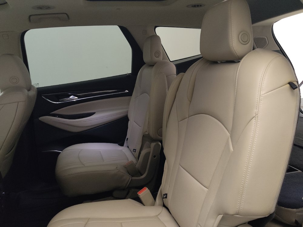 Used 2018 Buick Enclave Premium w/ Experience Buick Package FWD image 18