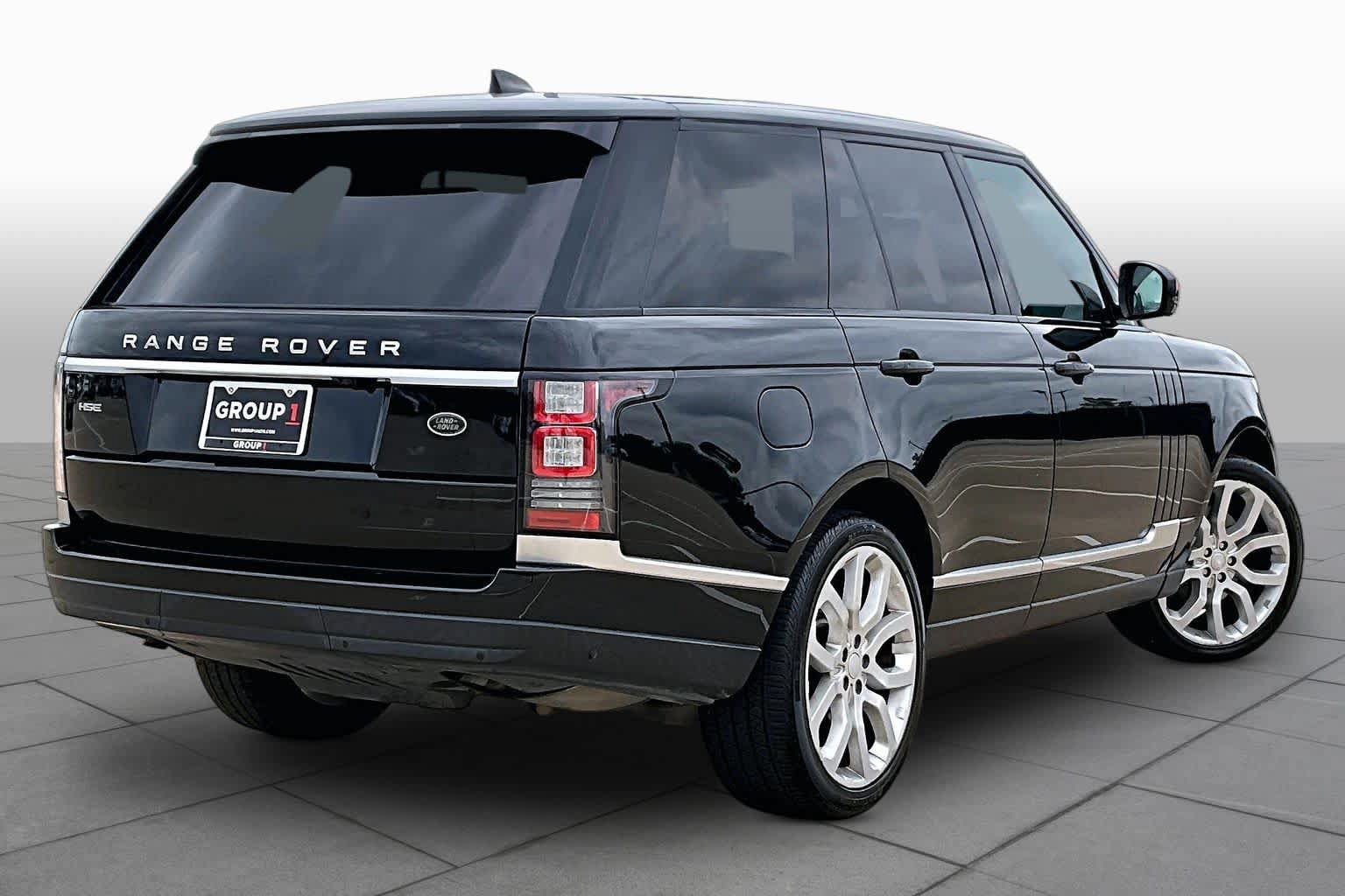 Used 2017 Land Rover Range Rover HSE AWD/4WD image 13