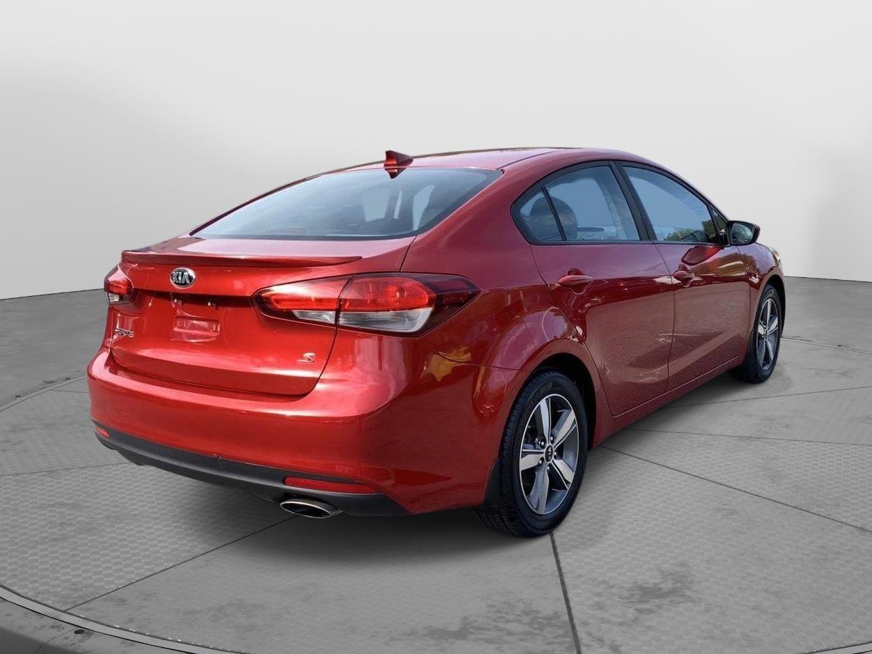 Used 2018 Kia Forte S FWD image 3