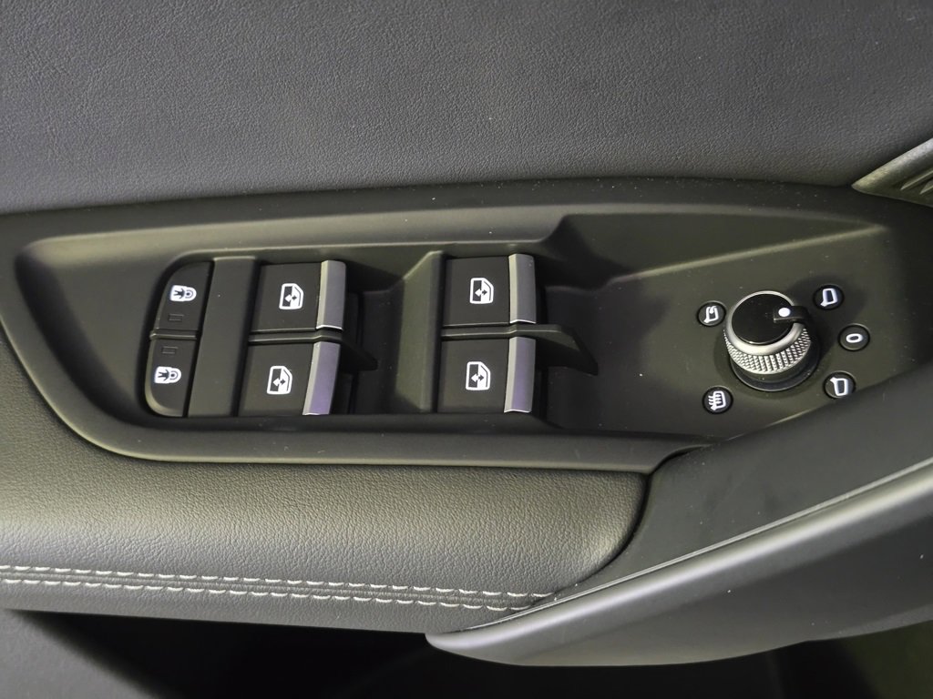 Certified 2025 Audi Q5 2.0T Premium Plus w/ Premium Plus Package image 10