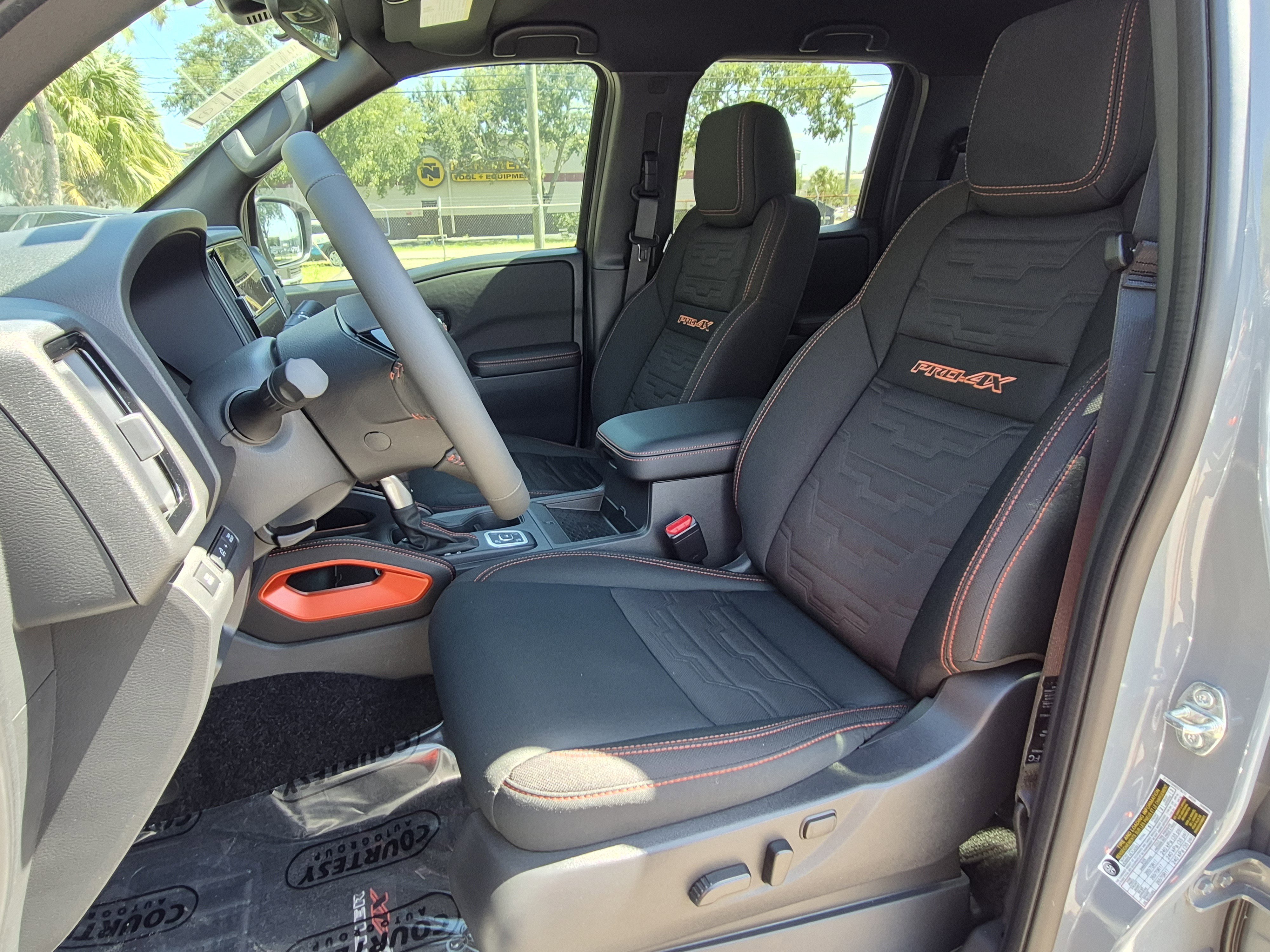 New 2026 Nissan Frontier PRO-4X w/ Pro-4x Convenience Package AWD/4WD image 37