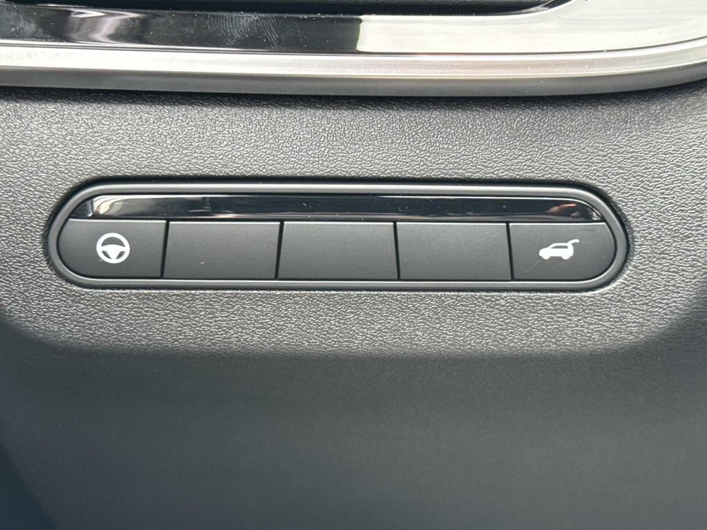 New 2027 INFINITI QX60 Sport w/ Dark Cargo Package AWD/4WD image 13
