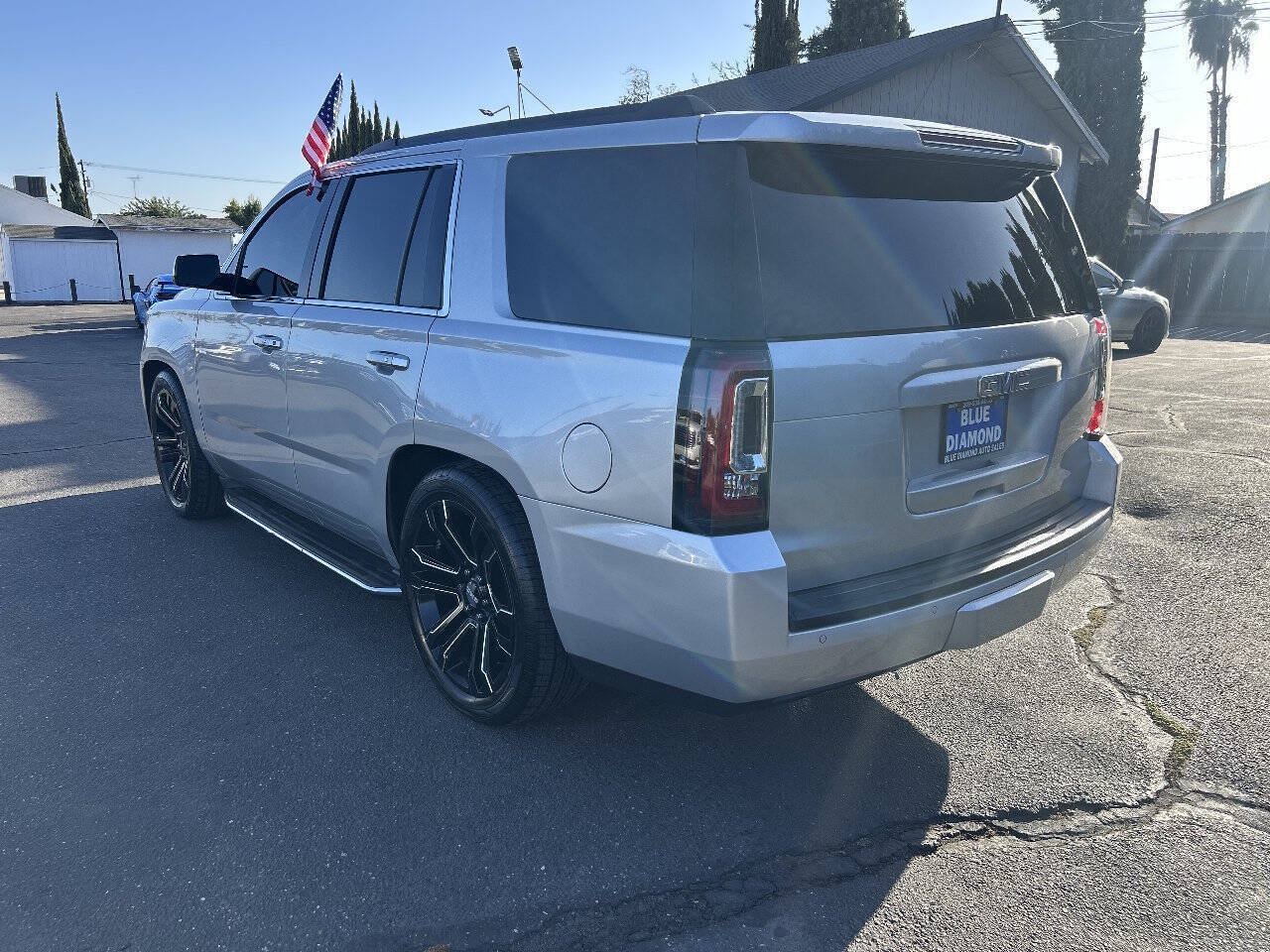 Used 2017 GMC Yukon SLT RWD image 4