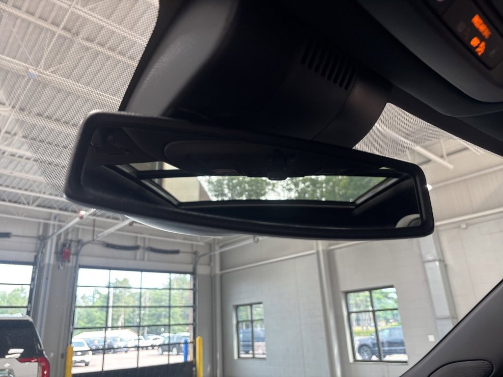 Used 2024 GMC Yukon XL Denali image 45