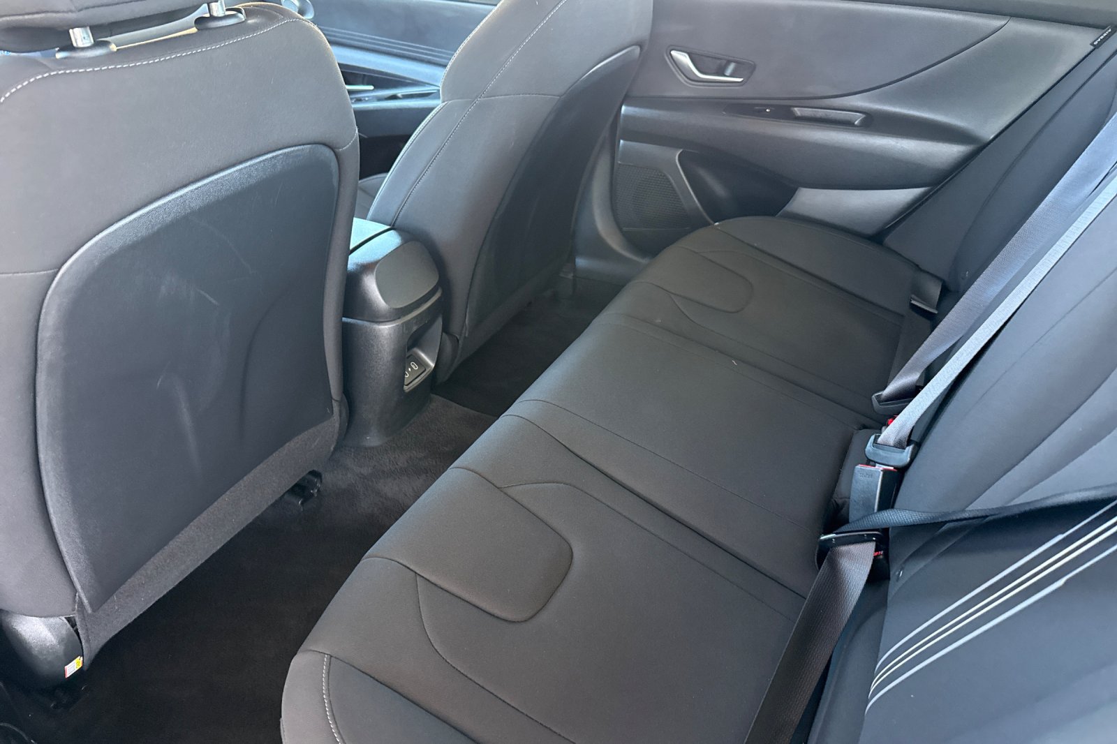 Used 2024 Hyundai Elantra SEL FWD image 6