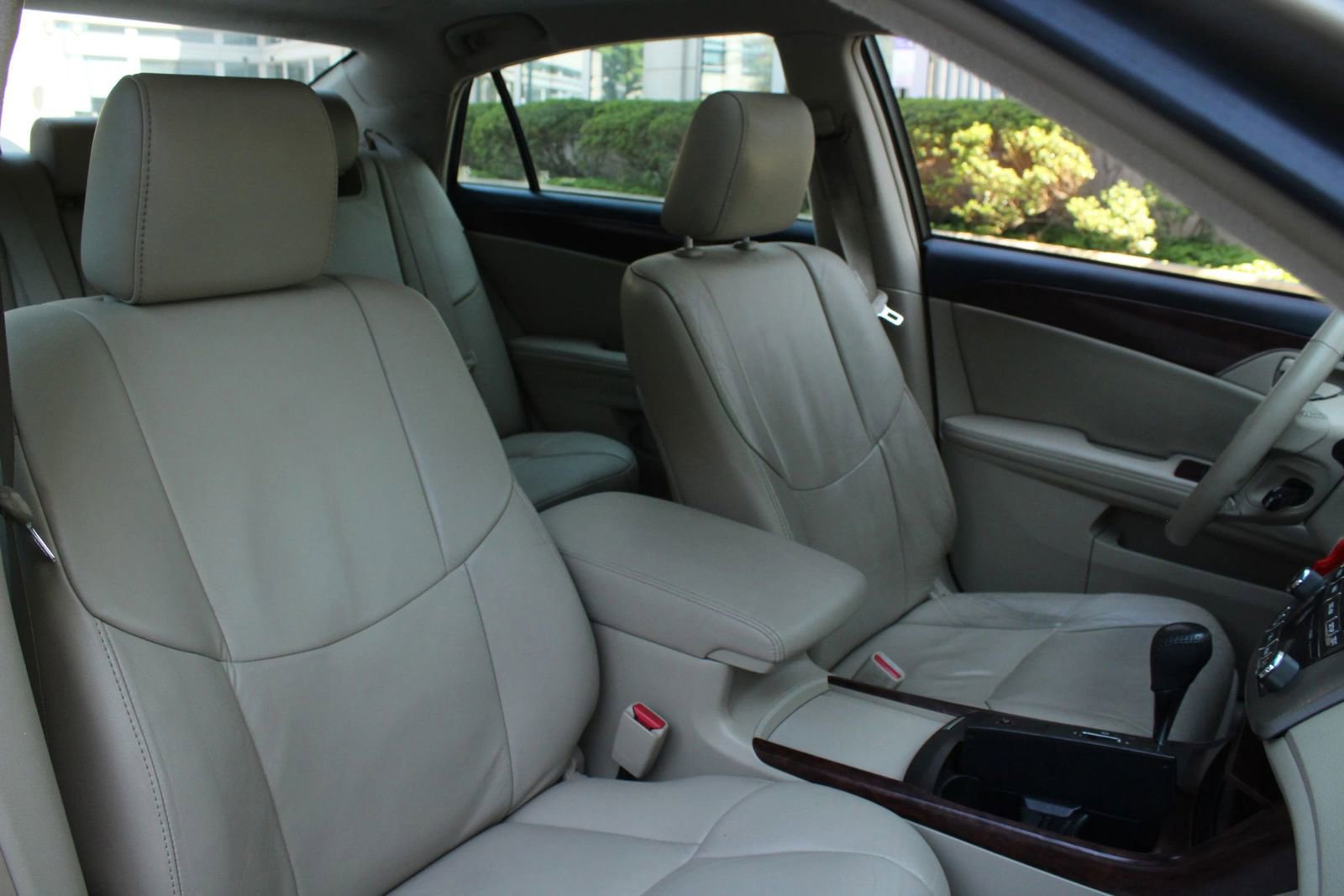 Used 2011 Toyota Avalon FWD image 27