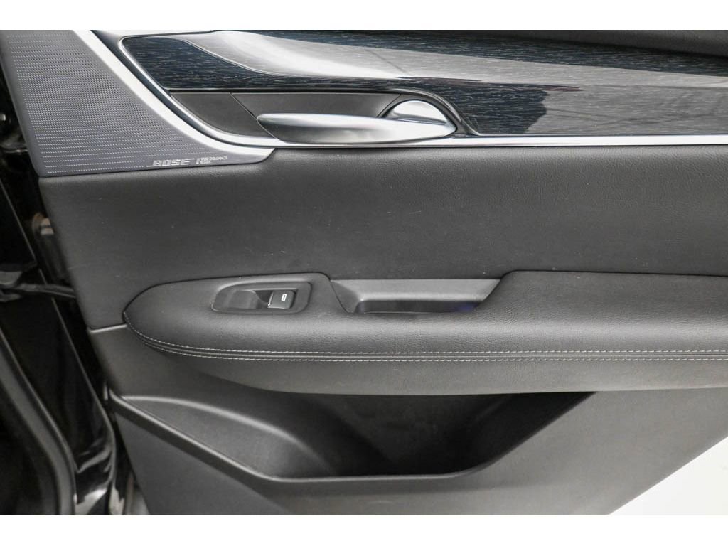 Certified 2022 Cadillac XT5 Premium Luxury image 19