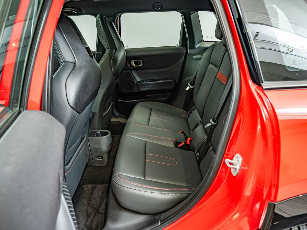 Certified 2025 MINI Cooper S FWD image 34