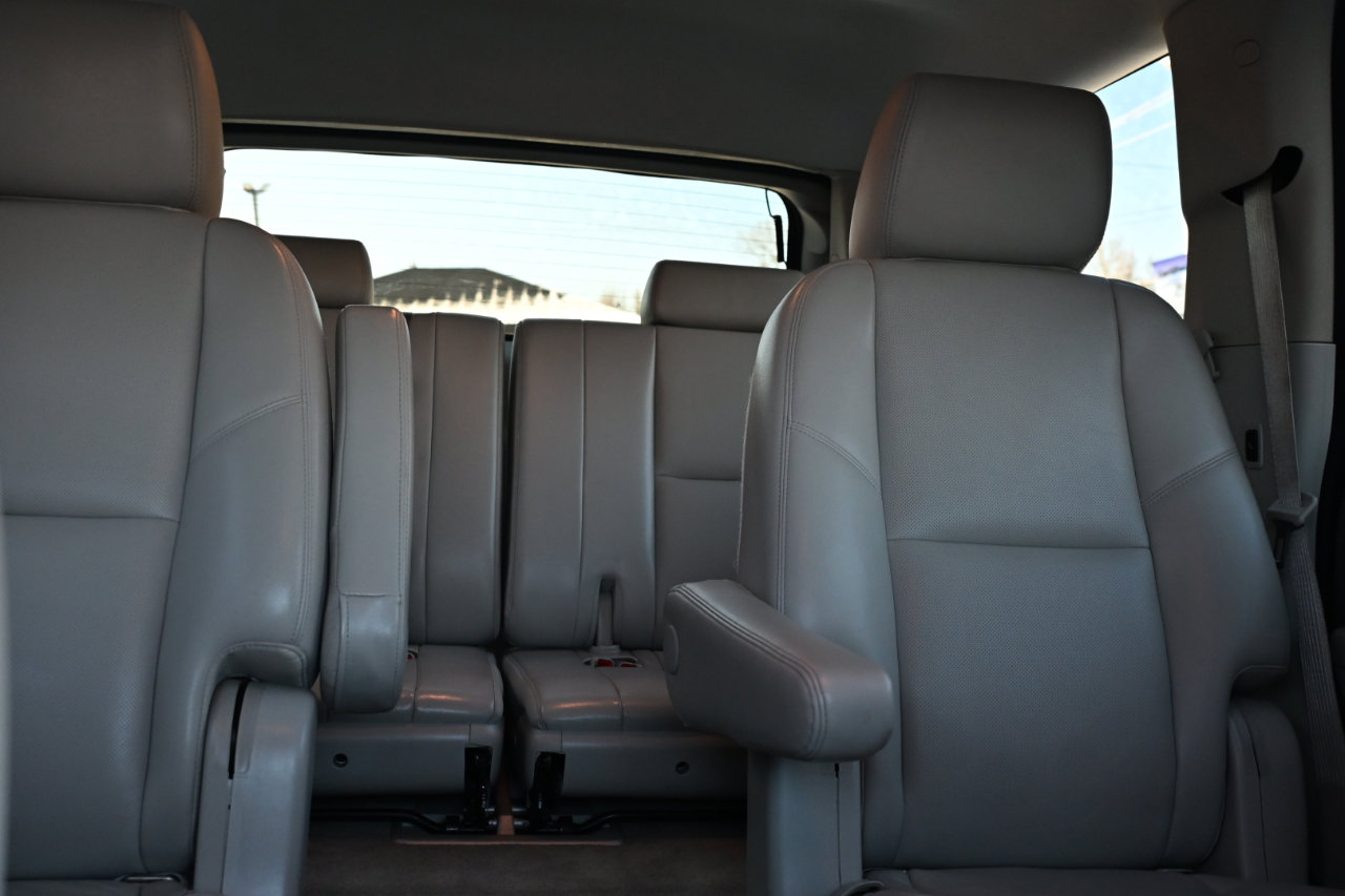 Used 2012 Chevrolet Tahoe LTZ image 39