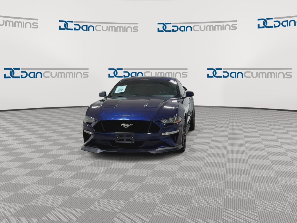 Used 2018 Ford Mustang GT RWD image 3