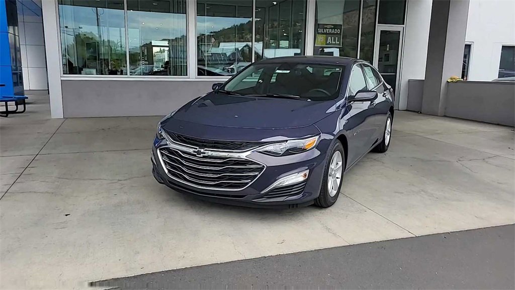 New 2025 Chevrolet Malibu LS image 5