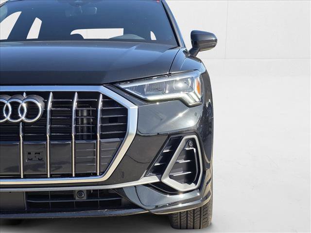 New 2025 Audi Q3 2.0T Premium w/ Convenience Package AWD/4WD image 10
