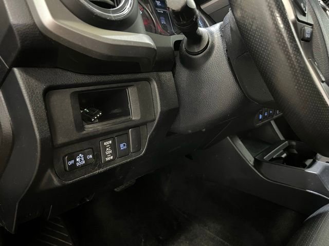 Used 2019 Toyota Tacoma Limited image 14