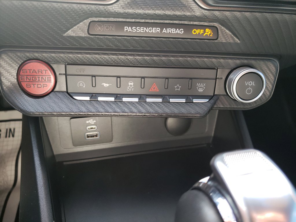 Used 2024 Ford Mustang Coupe image 17