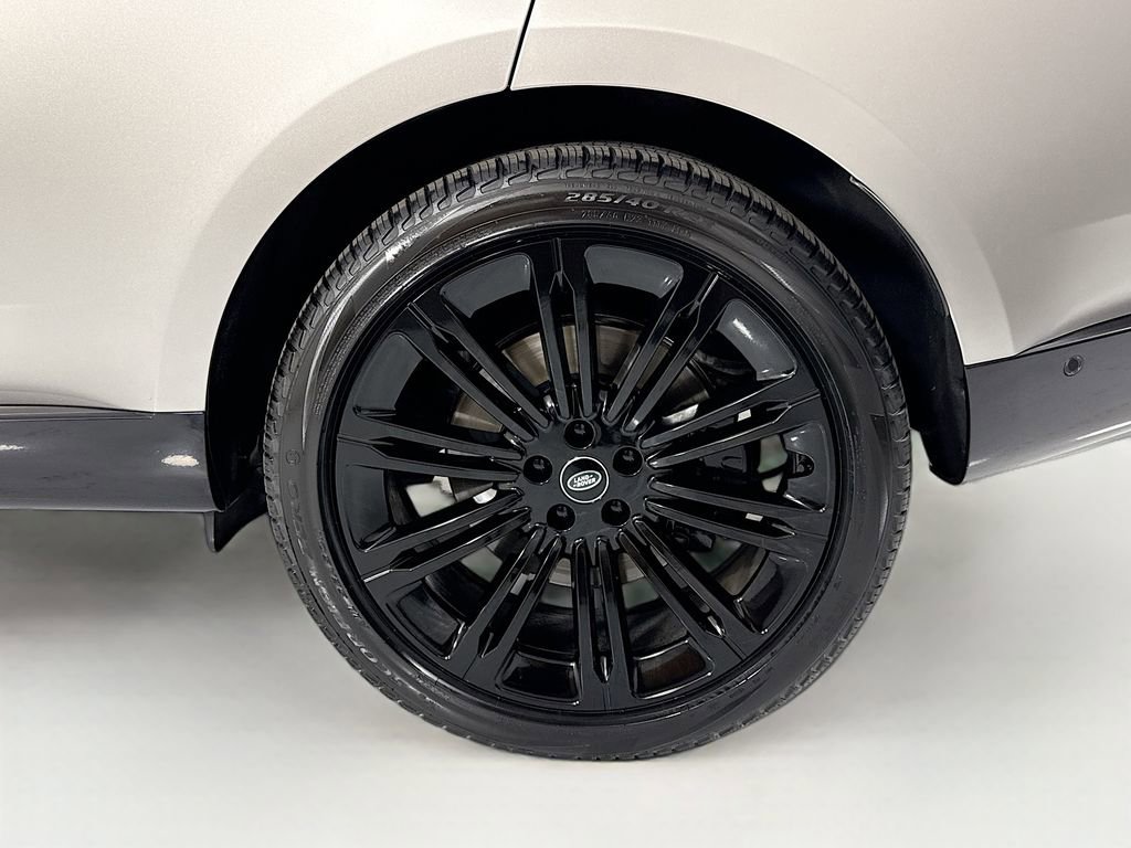 Used 2023 Land Rover Range Rover SE image 32