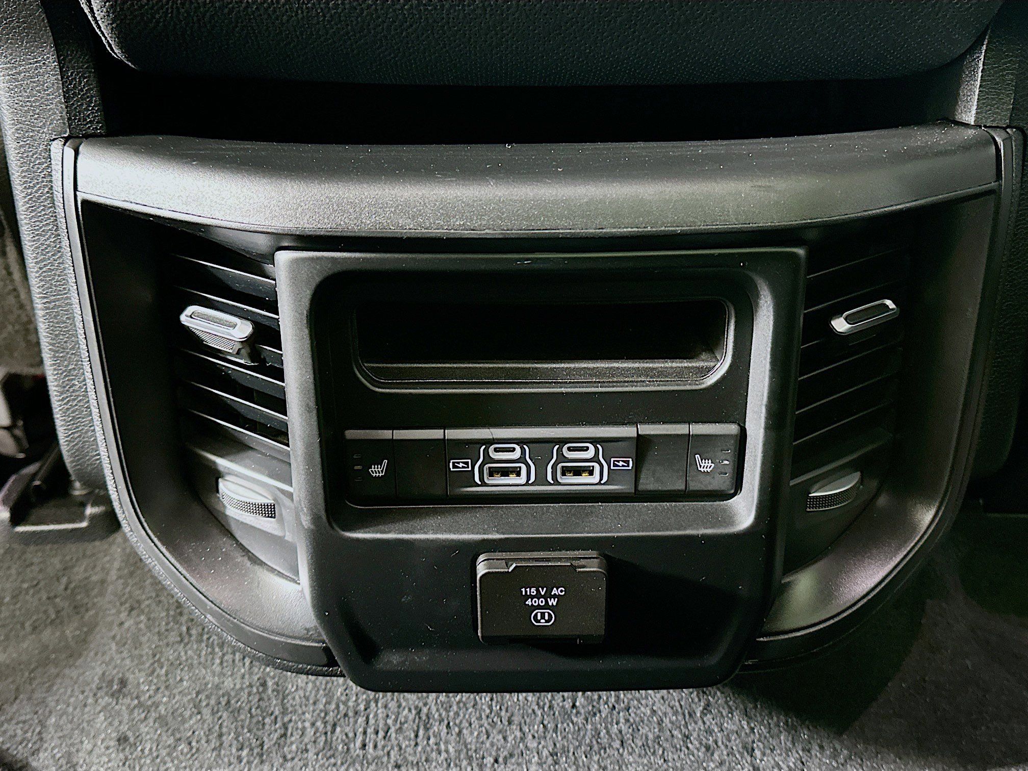 Used 2025 RAM 1500 Laramie image 28