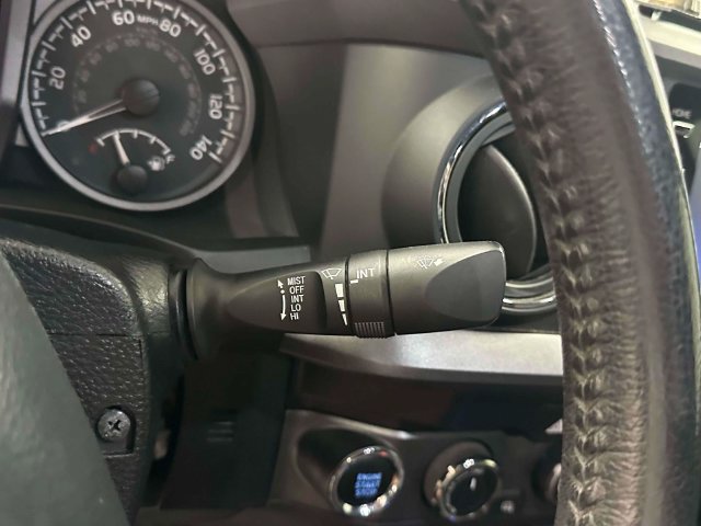 Used 2020 Toyota Tacoma TRD Sport AWD/4WD image 40