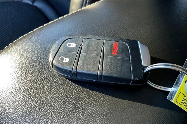 Used 2020 Dodge Journey Crossroad image 10