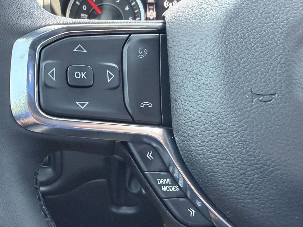 Used 2026 RAM 1500 Laramie AWD/4WD image 33