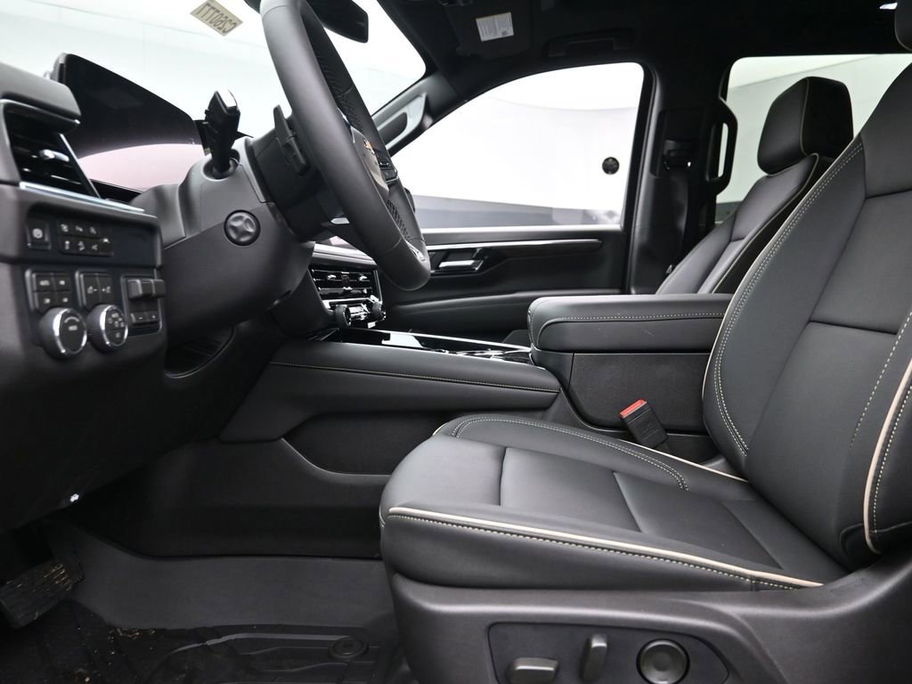 New 2026 Chevrolet Tahoe Premier w/ Sun And Tow Package AWD/4WD image 14