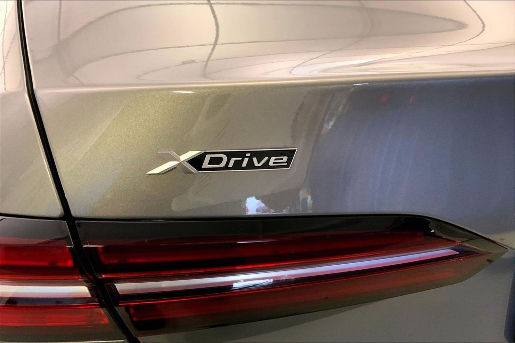 Certified 2026 BMW 530i xDrive w/ Premium Package AWD/4WD image 29