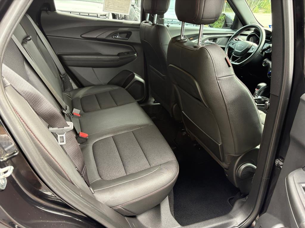 Used 2021 Chevrolet TrailBlazer RS FWD image 17