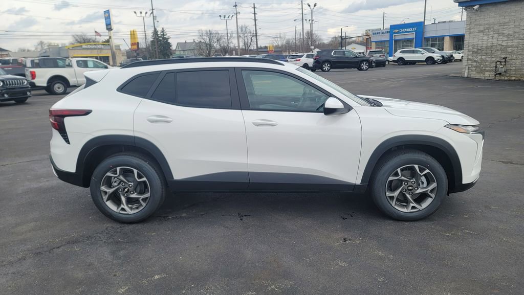 New 2026 Chevrolet Trax LT image 14