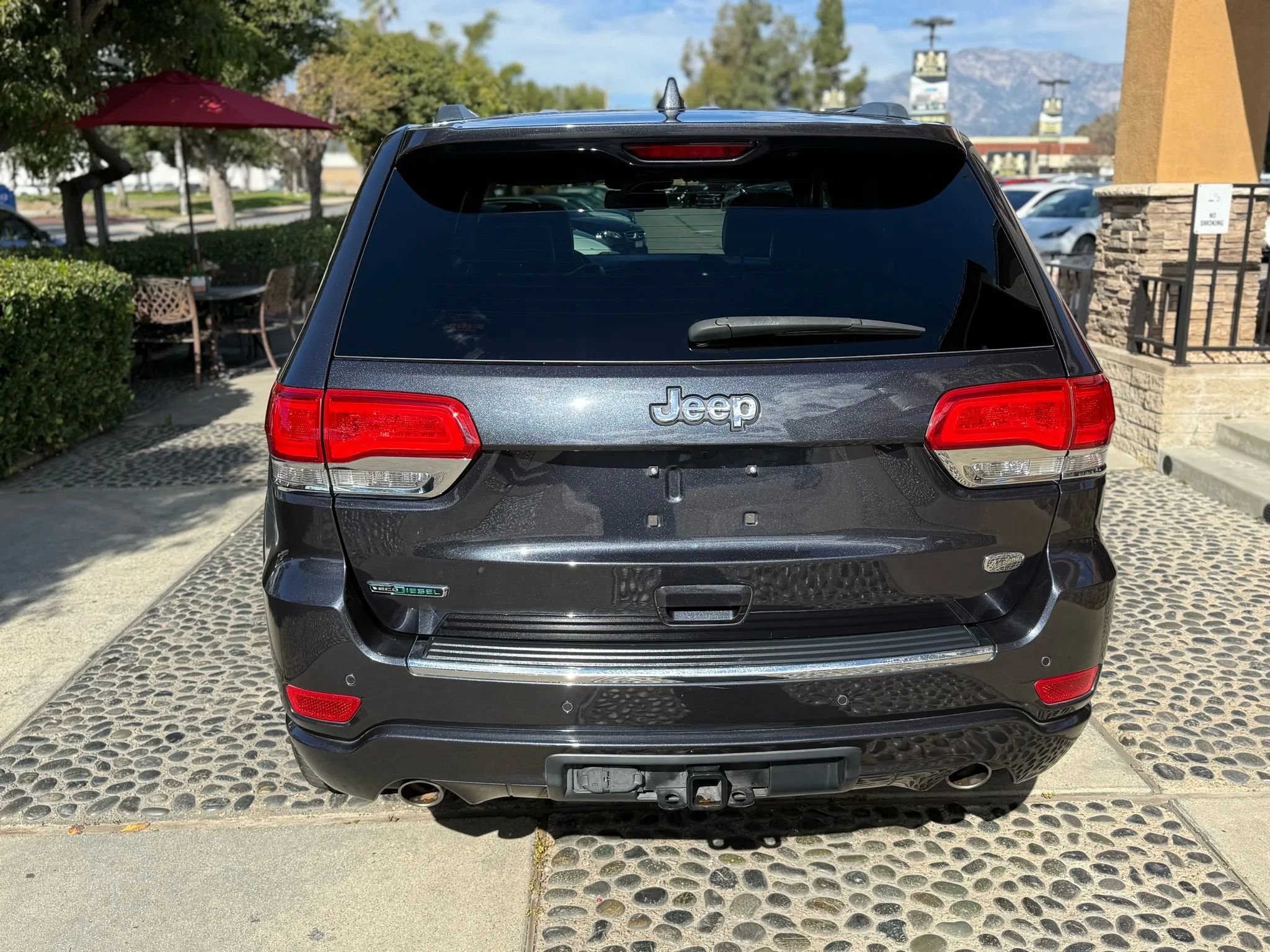 Used 2016 Jeep Grand Cherokee Overland image 6