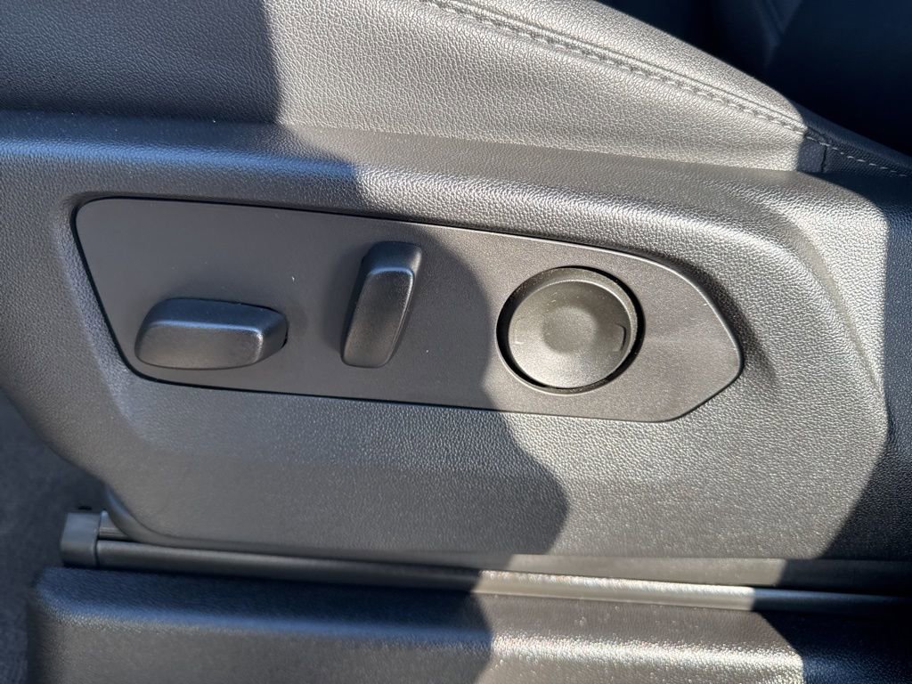 Used 2023 Chevrolet Tahoe LT w/ LT Signature Plus Package image 9