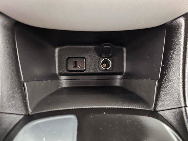 Used 2018 Chevrolet Equinox LS FWD image 25