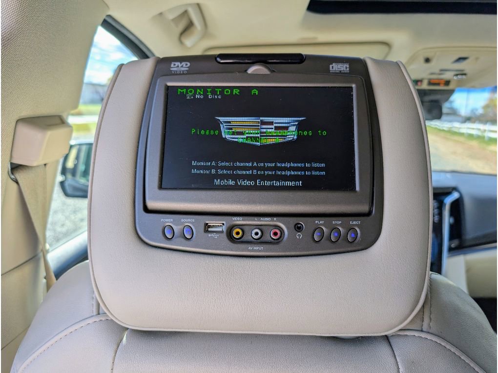 Used 2018 Cadillac Escalade Luxury image 18