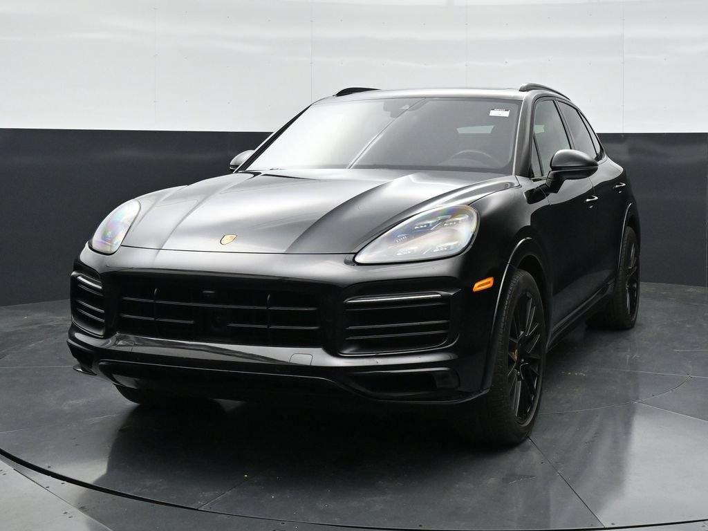 Used 2023 Porsche Cayenne GTS AWD/4WD image 4