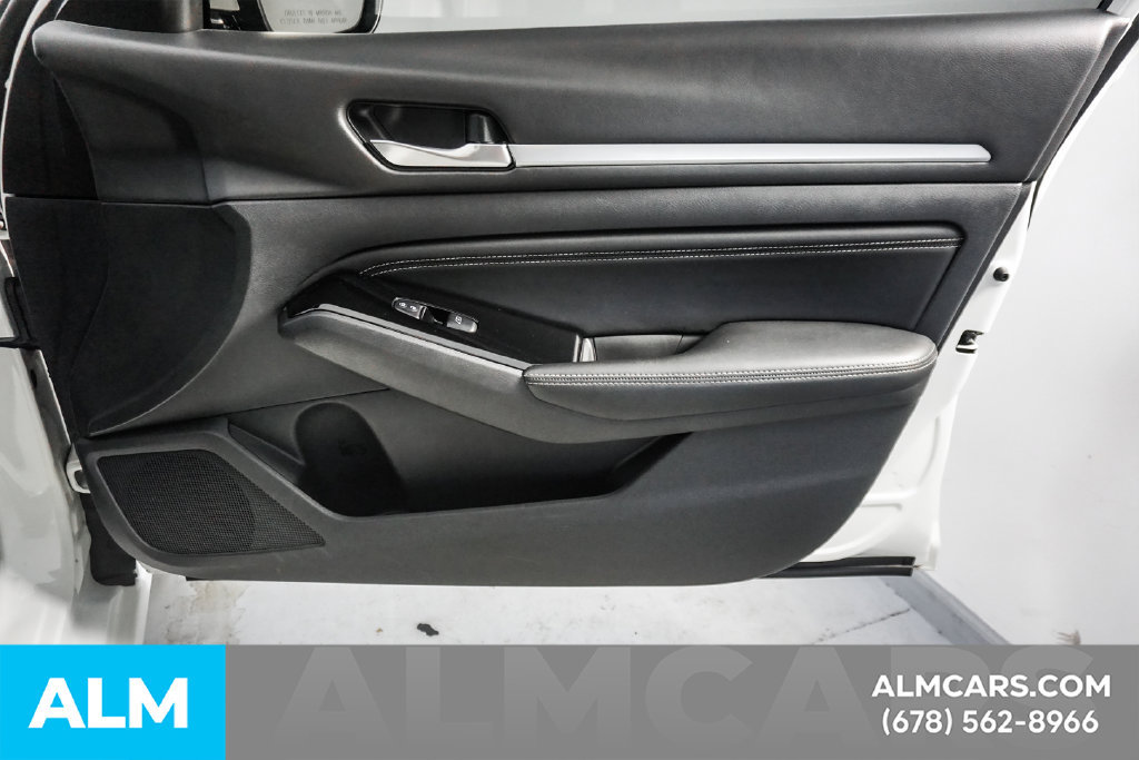 Used 2020 Nissan Altima 2.5 SV FWD image 39