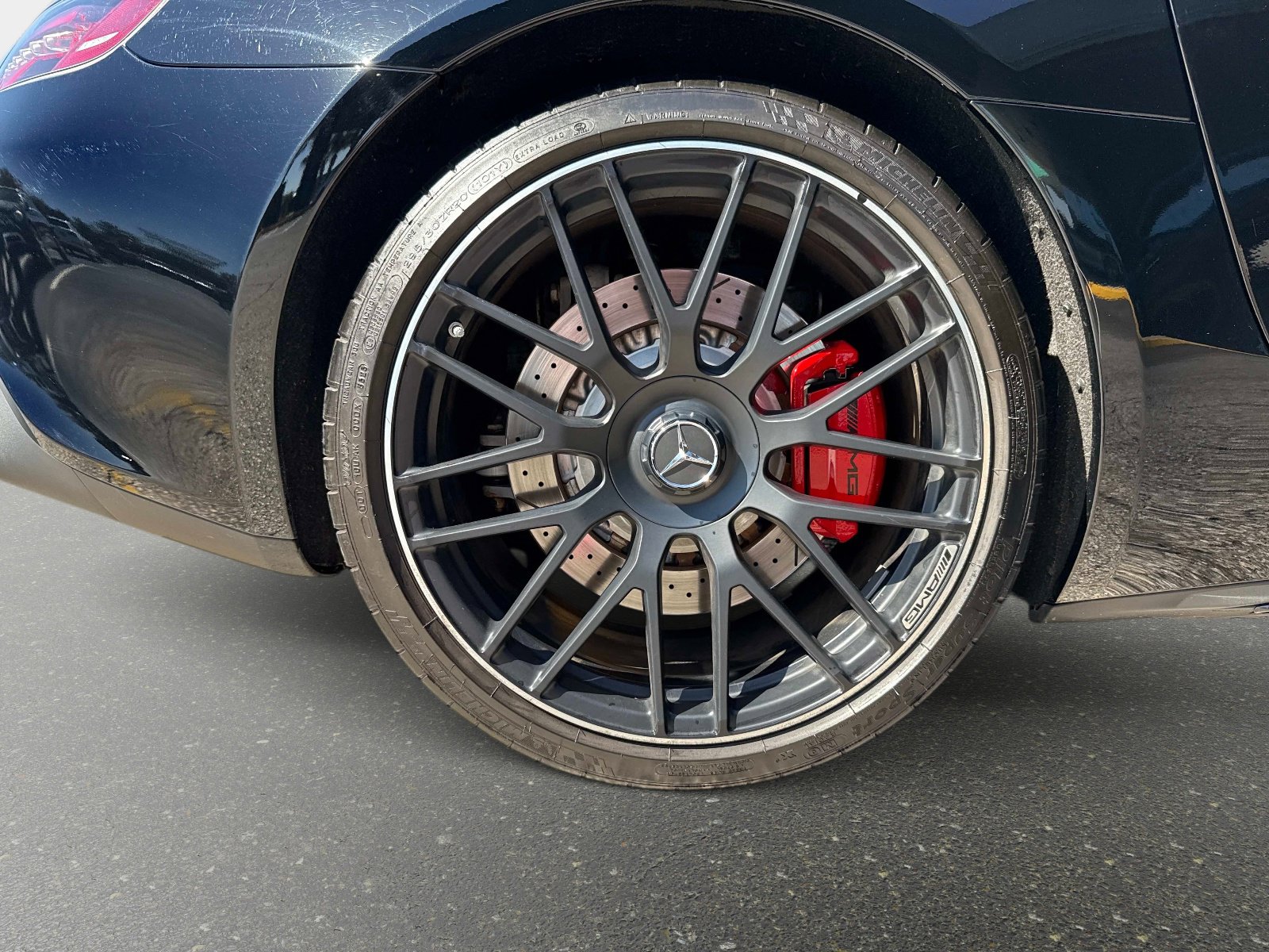 Used 2021 Mercedes-Benz AMG GT Roadster image 25