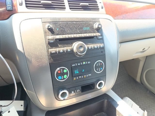 Used 2011 GMC Sierra 3500 SLT w/ Suspension Package, Off-Road AWD/4WD image 11