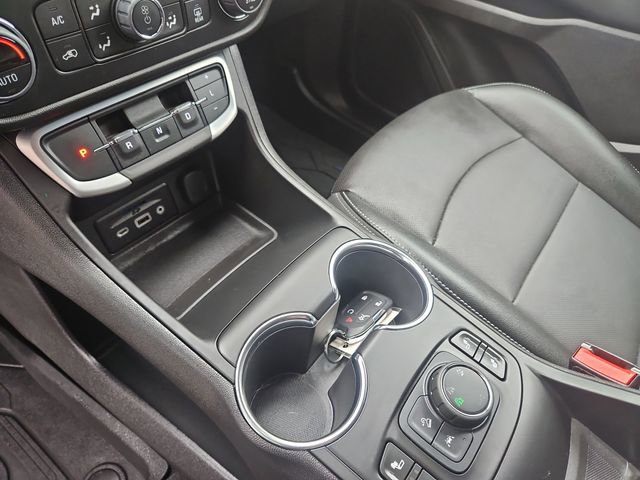 Used 2024 GMC Terrain SLT w/ LPO, Floor Liner Package AWD/4WD image 23