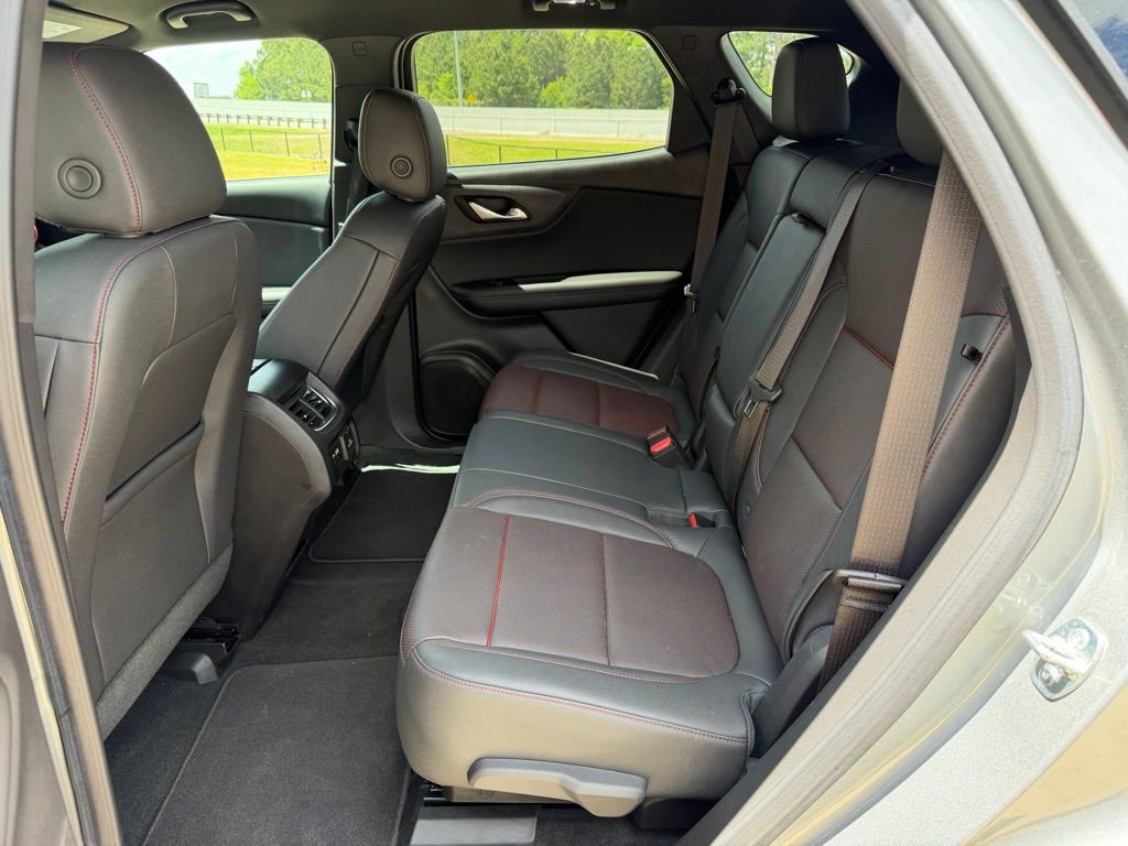 Used 2024 Chevrolet Blazer RS w/ Driver Confidence II Package image 12