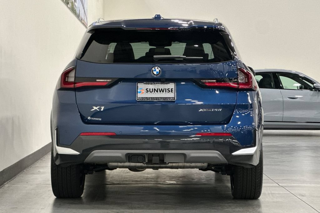 Used 2025 BMW X1 xDrive28i w/ Technology Package AWD/4WD image 5