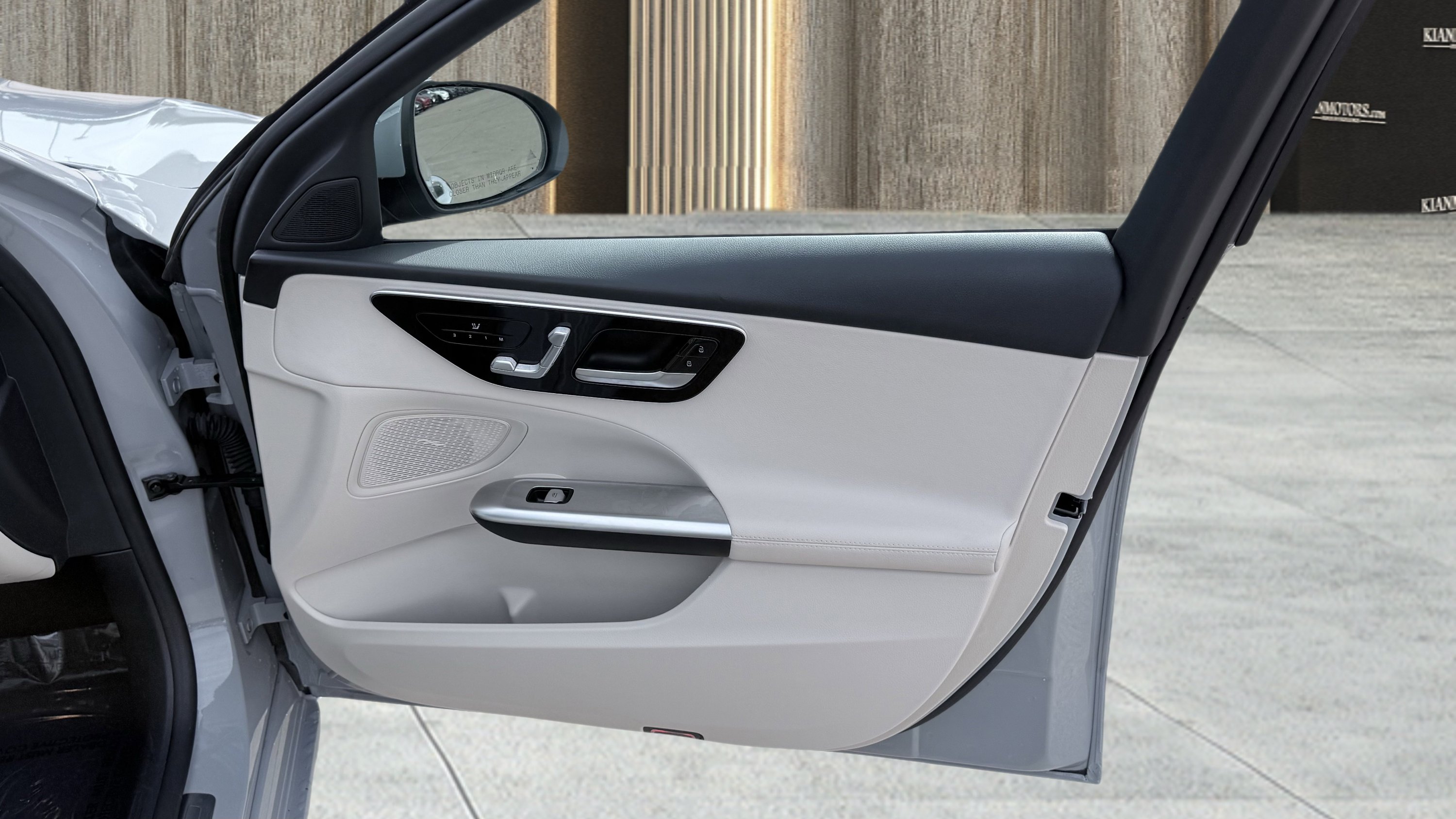 Used 2025 Mercedes-Benz C 300 Sedan image 41