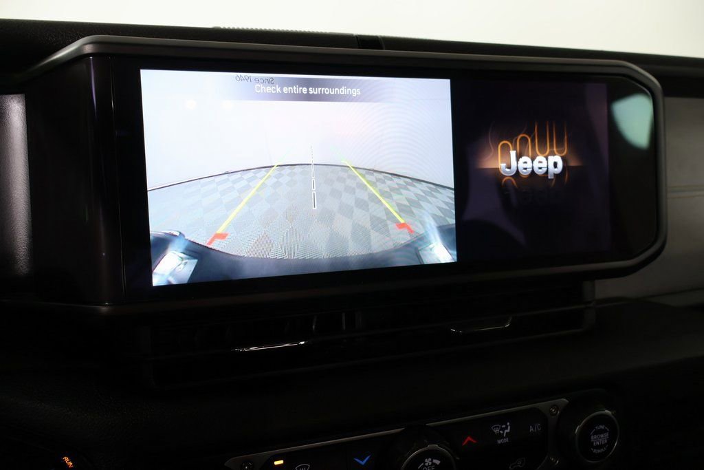 Used 2024 Jeep Gladiator Sport image 6