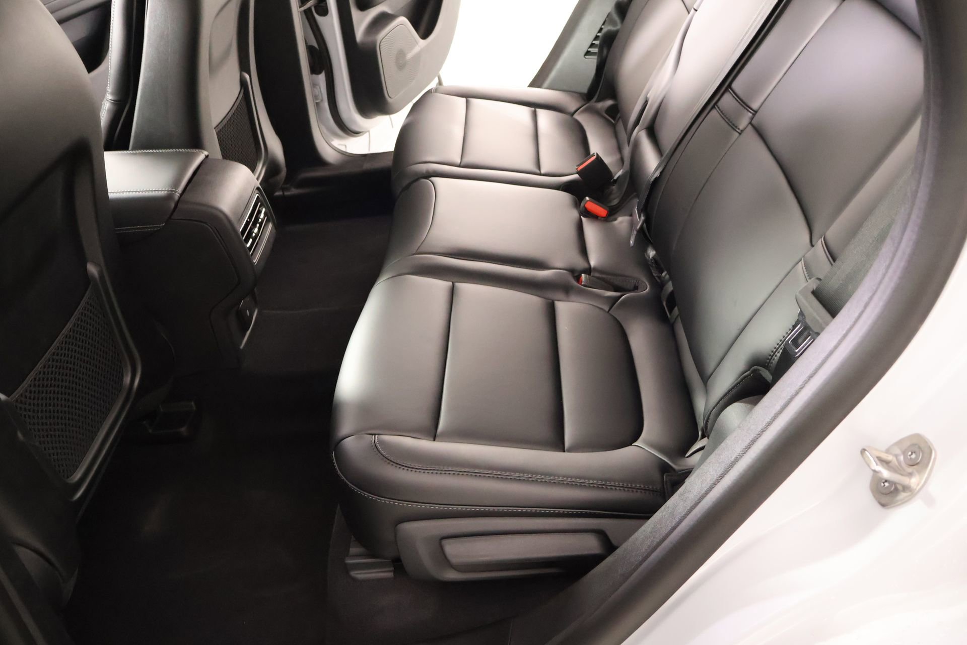 New 2026 Lincoln Corsair Premiere FWD image 13
