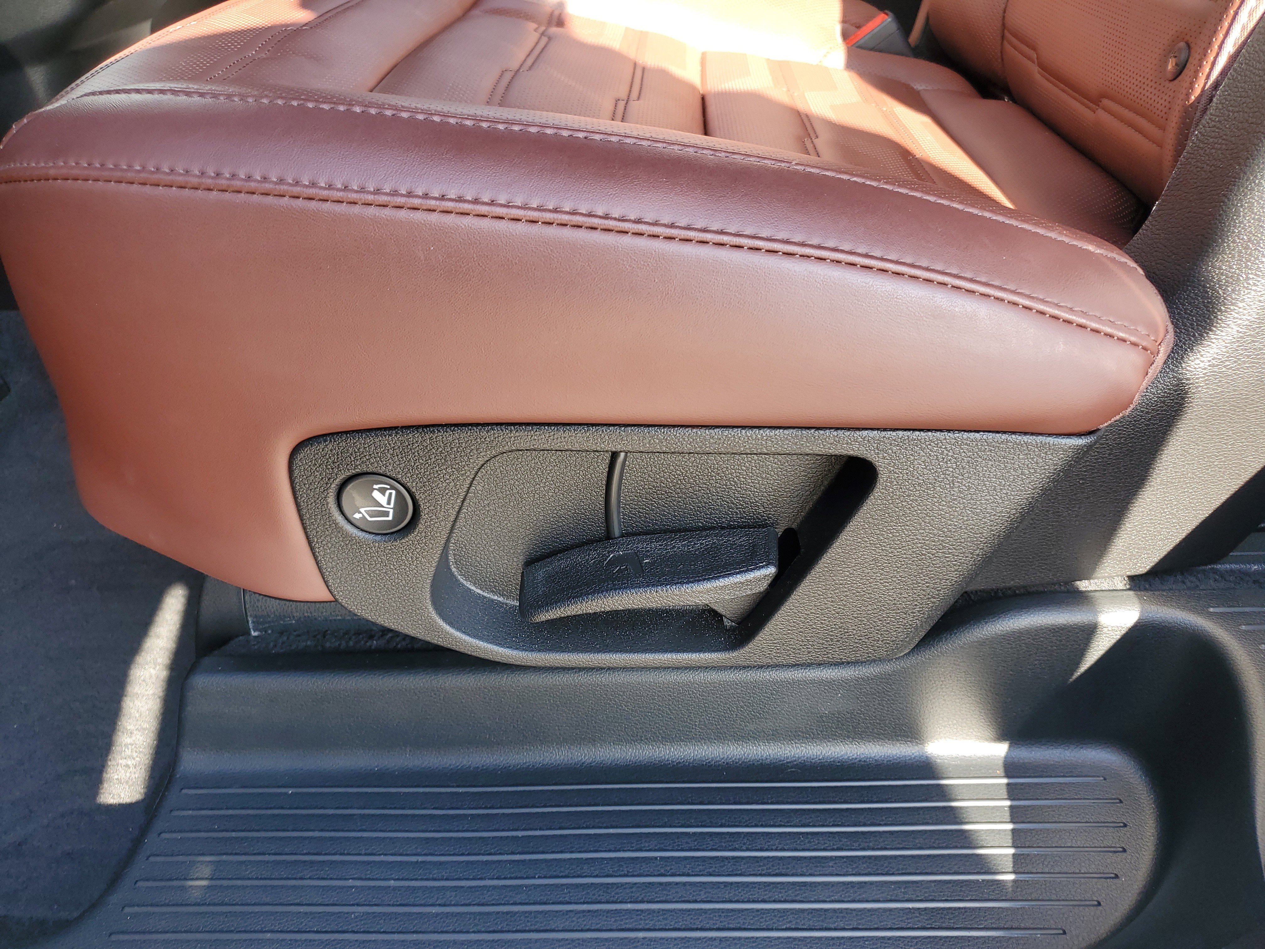 Used 2024 Kia Telluride SX Prestige image 16