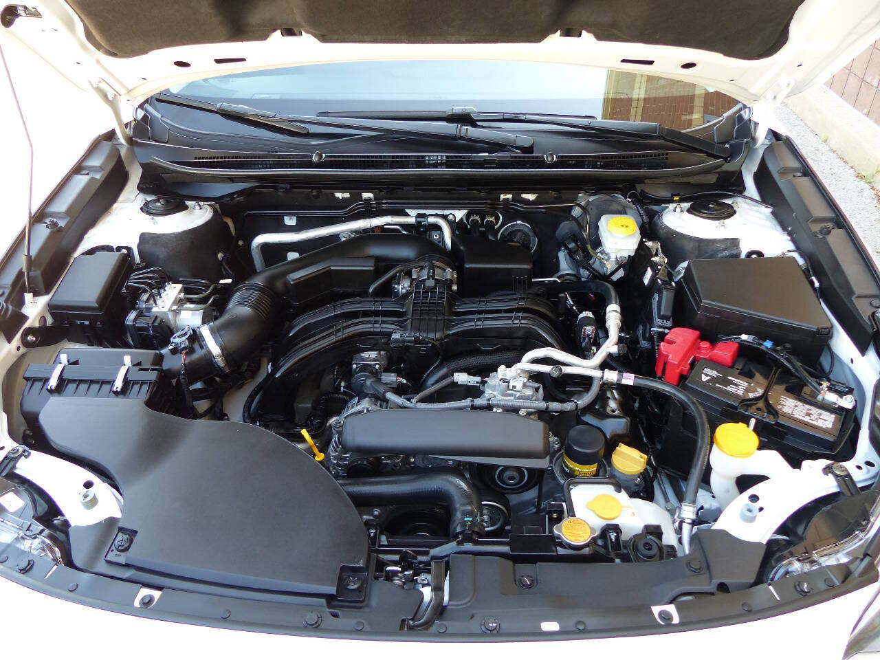 Used 2024 Subaru Outback Premium AWD/4WD image 18