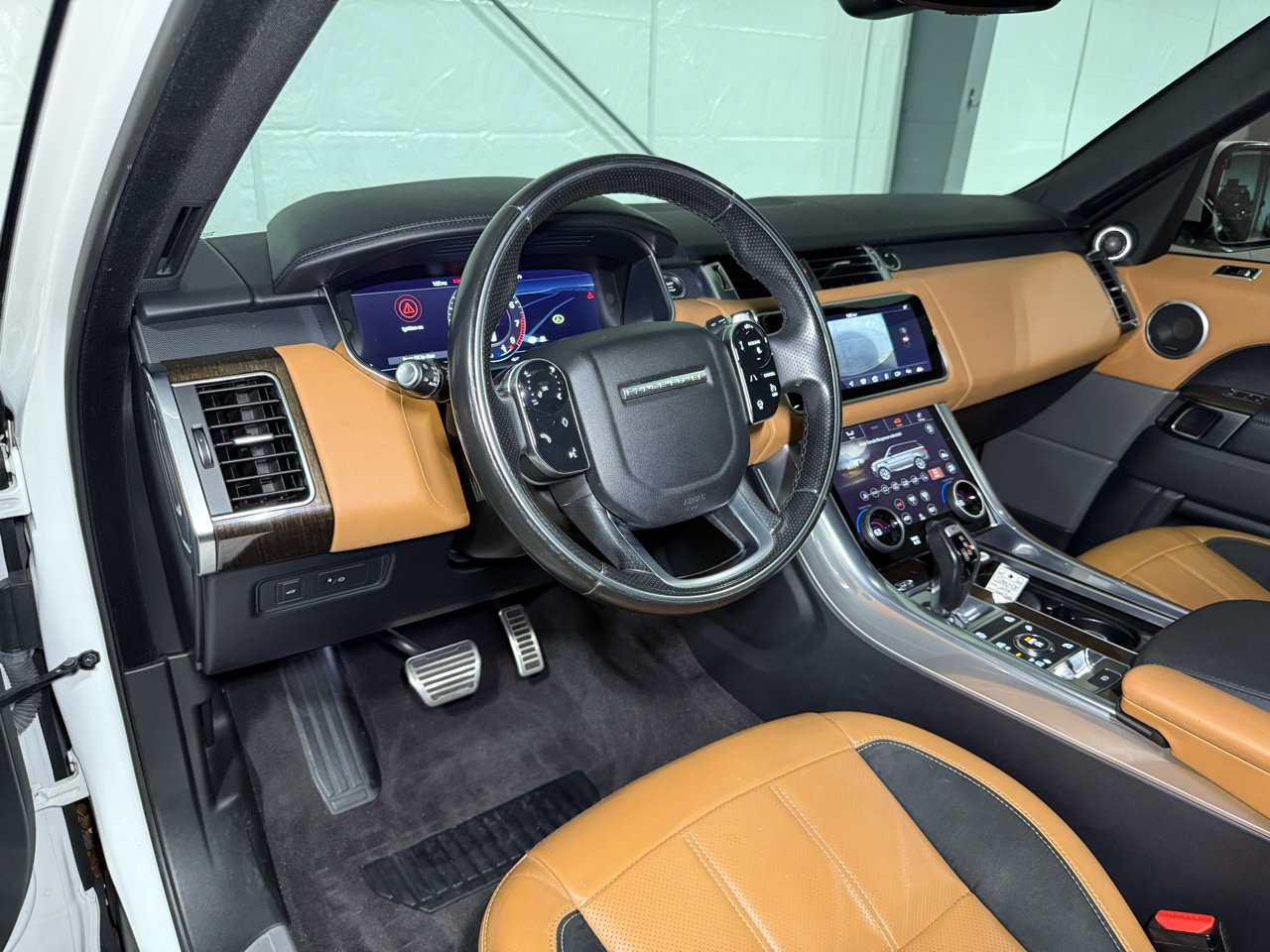 Used 2018 Land Rover Range Rover Sport Supercharged image 10