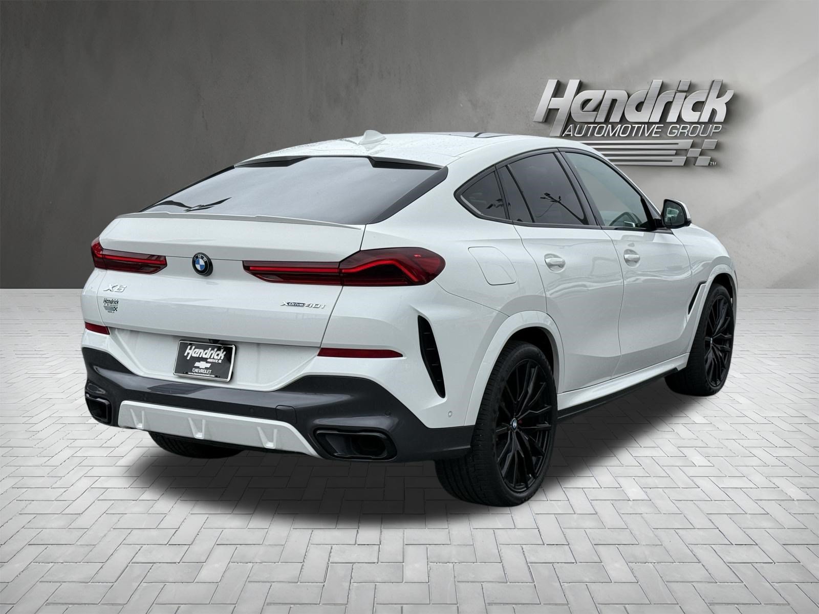 Used 2022 BMW X6 xDrive40i w/ M Sport Package AWD/4WD image 10