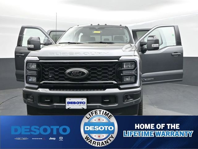 New 2026 Ford F250 Lariat w/ Black Appearance Package image 62