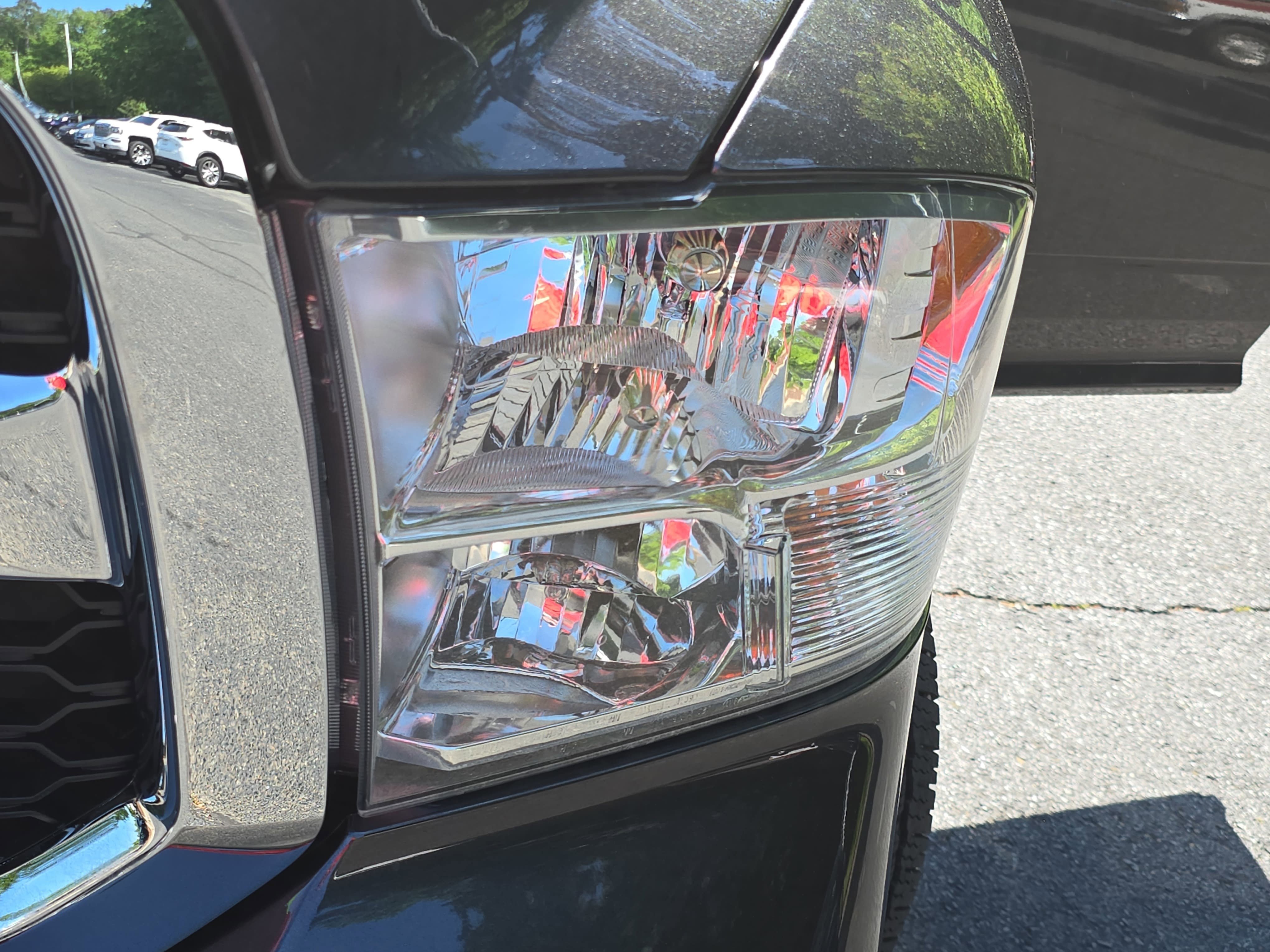 Used 2019 RAM 1500 Classic SLT RWD image 29