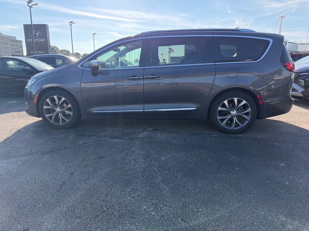 Used 2017 Chrysler Pacifica Limited